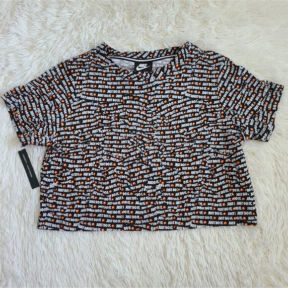 Nike Just Do It All Over Print Logo Crop Tee NWT Size Medium - Picture 11 of 11